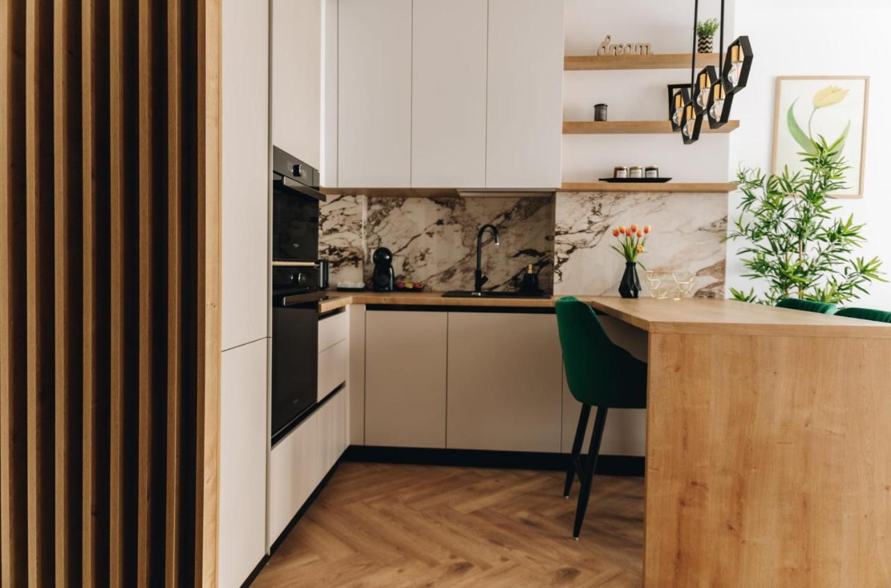 Tulip Apartment 오라데아 외부 사진