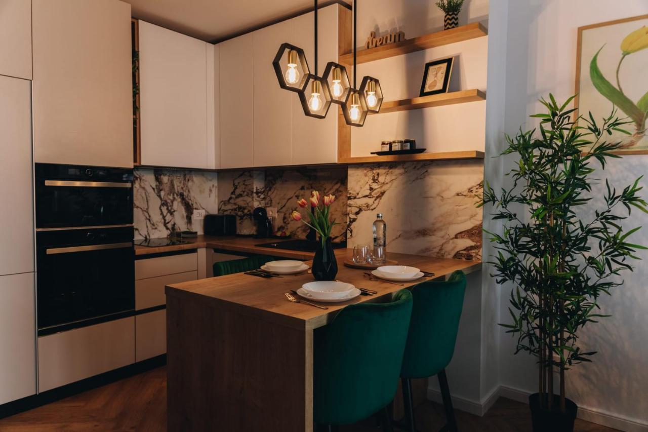 Tulip Apartment 오라데아 외부 사진